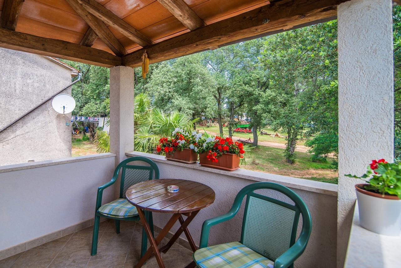 Apartment Nilda Valdi Sabadin Bagian luar foto
