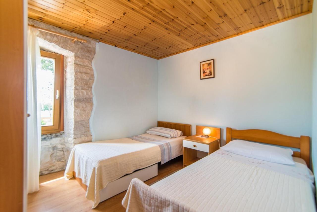 Apartment Nilda Valdi Sabadin Bagian luar foto